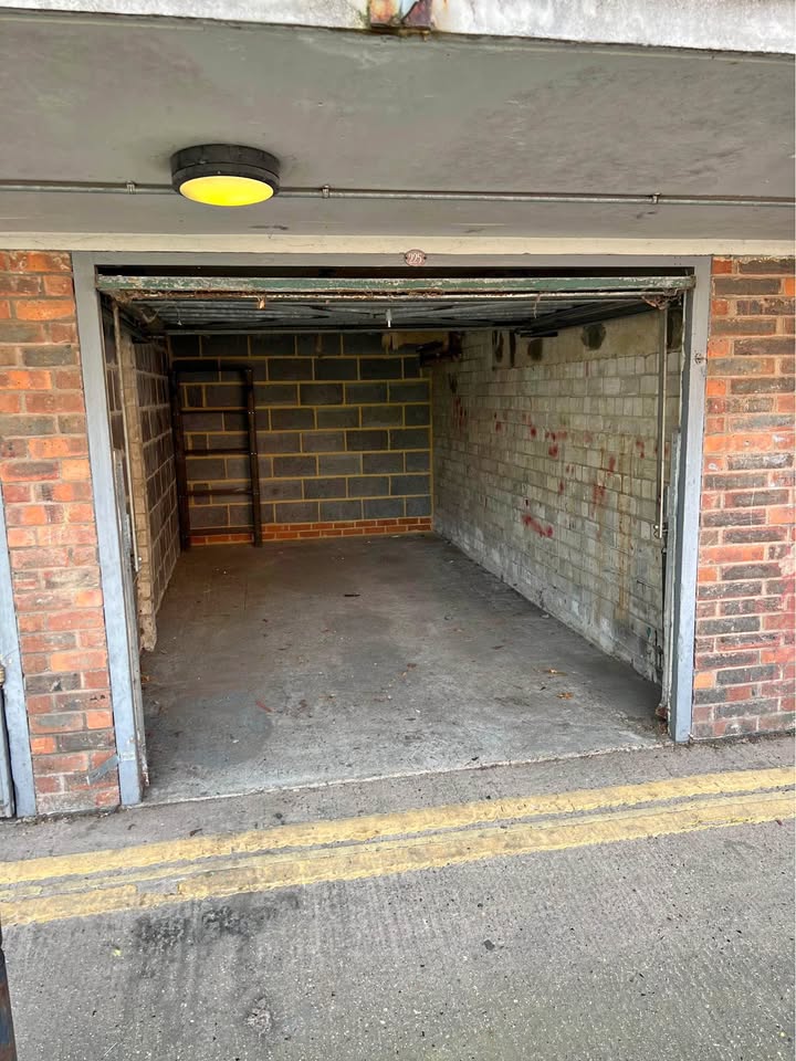1781349432332HornseyRoadN77HE.jpg
